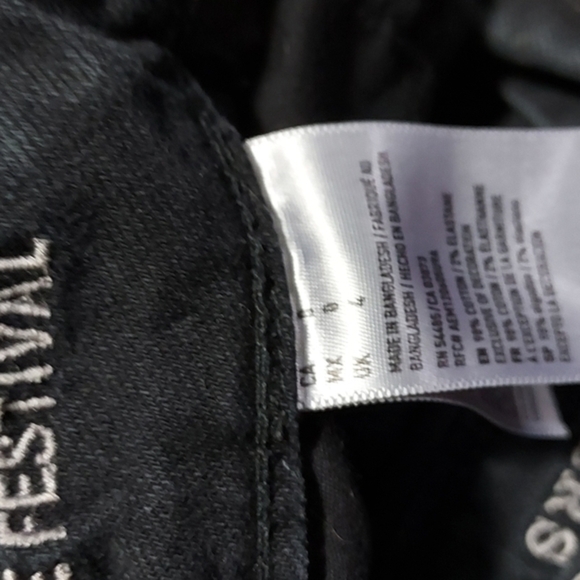 American Eagle Hi-Rise Festival Short Black Distressed Jean Shorts Size 0 - Picture 16 of 16